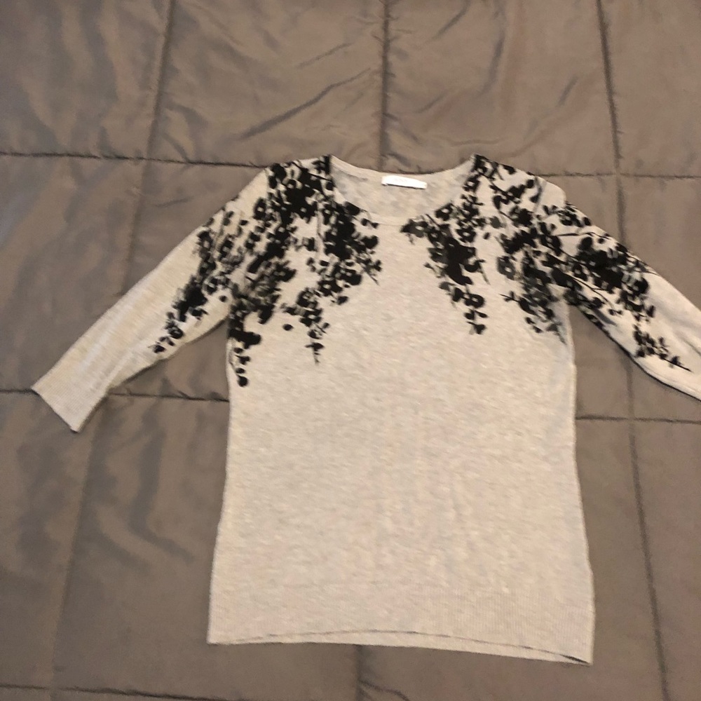 3/4 length sleeve light knit sweater